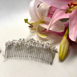 NWT David’s Bridal Hair Comb